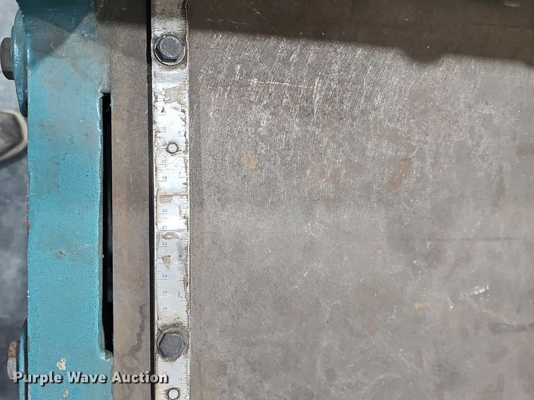 image for item EJ6225 2017 Grizzly  G5772 metal shear