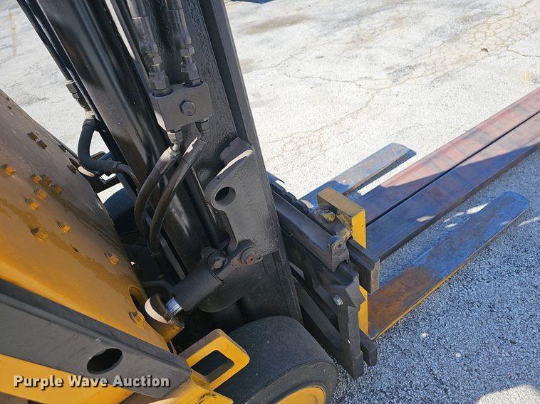 image for item EJ6318 Daewoo GC30S forklift