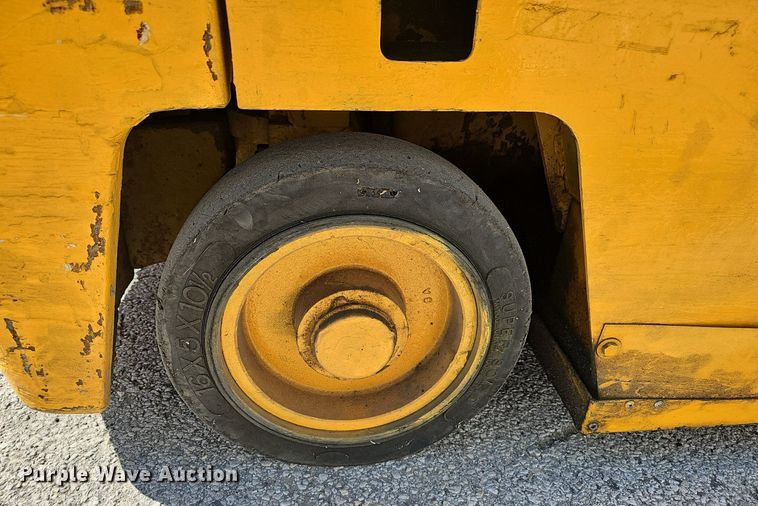 image for item EJ6318 Daewoo GC30S forklift