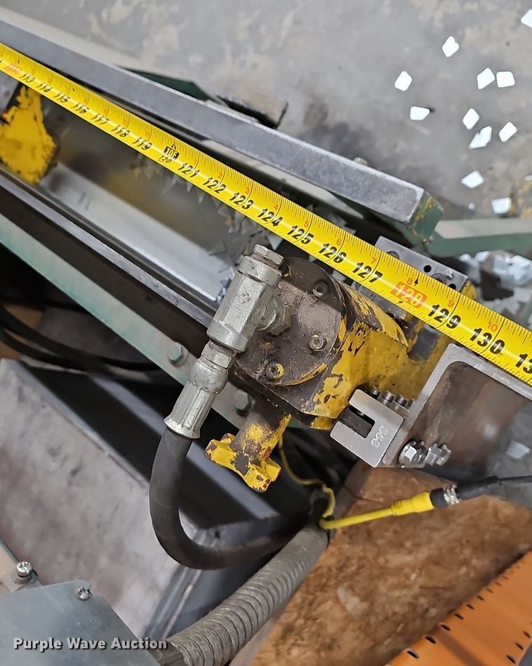 image for item EJ6327 Lockformer  sheet metal notcher