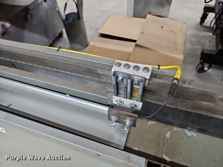 image for item EJ6327 Lockformer  sheet metal notcher