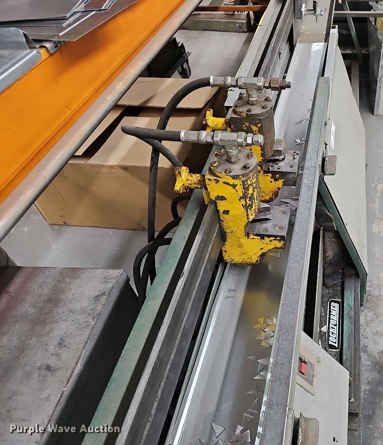 image for item EJ6327 Lockformer  sheet metal notcher