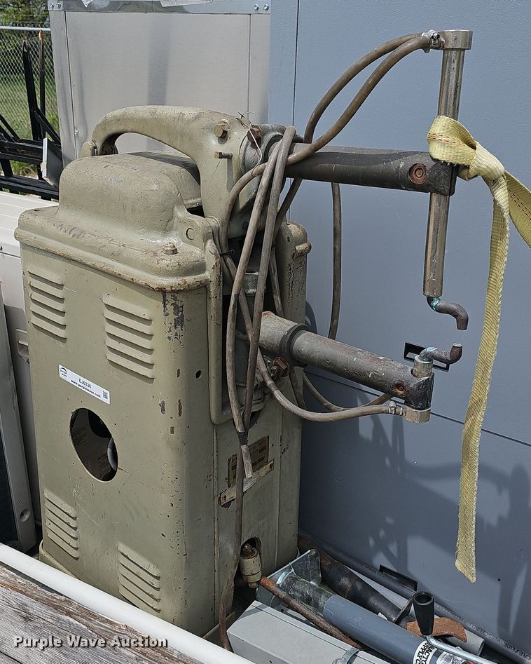 image for item EJ6330 American Electric Fusion G12 spot welder