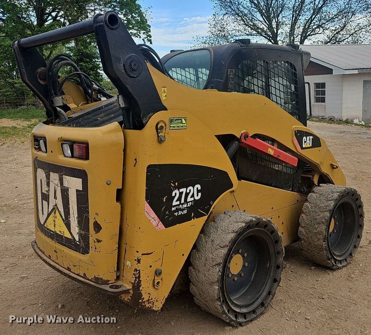 image for item EJ6332 2011 Caterpillar  272C skid steer loader