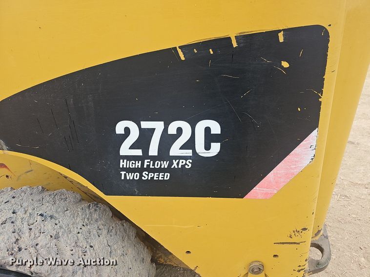 image for item EJ6332 2011 Caterpillar  272C skid steer loader