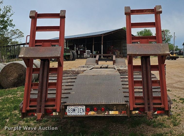 image for item EJ6334 2005 Viking  VDD46R equipment trailer