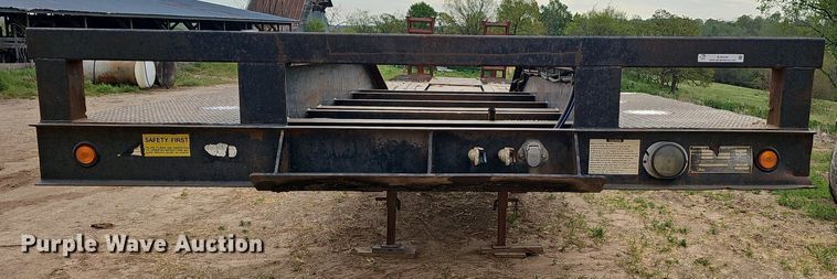 image for item EJ6334 2005 Viking  VDD46R equipment trailer