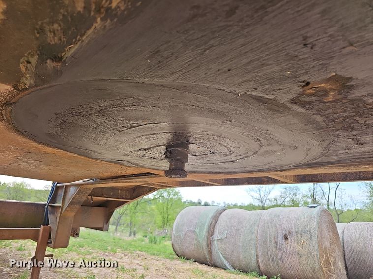 image for item EJ6334 2005 Viking  VDD46R equipment trailer