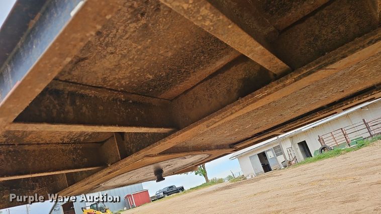 image for item EJ6334 2005 Viking  VDD46R equipment trailer