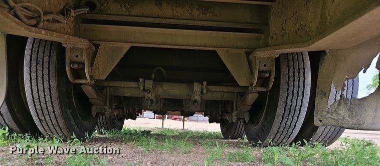 image for item EJ6334 2005 Viking  VDD46R equipment trailer