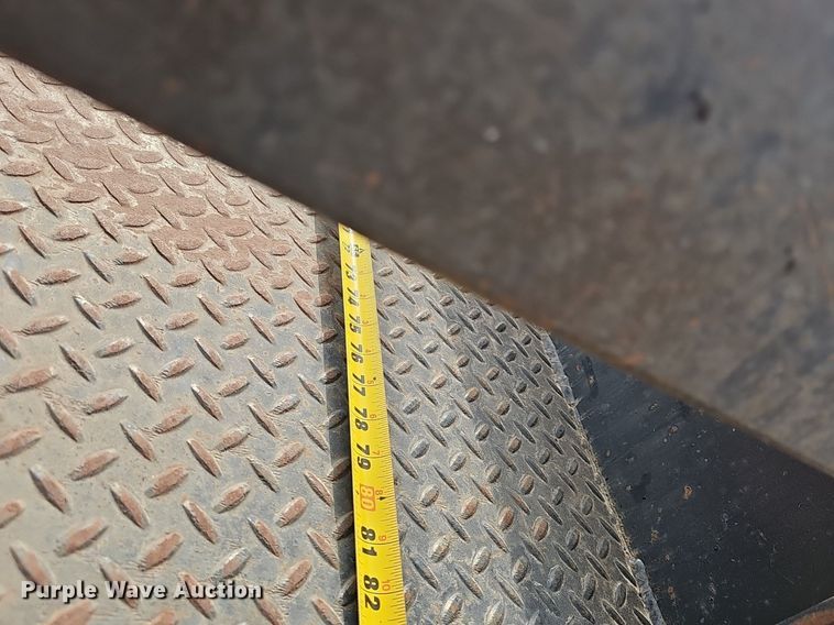 image for item EJ6334 2005 Viking  VDD46R equipment trailer