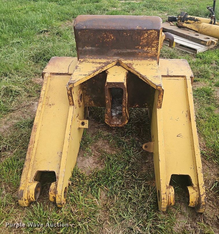 image for item EJ6335 Caterpillar D8/D9 ripper