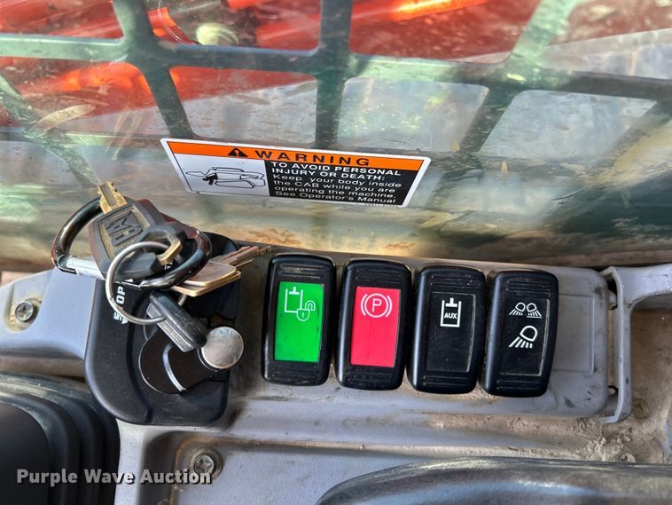 image for item EK4506 2019 Kubota  SVL75-2 tracked skid steer loader