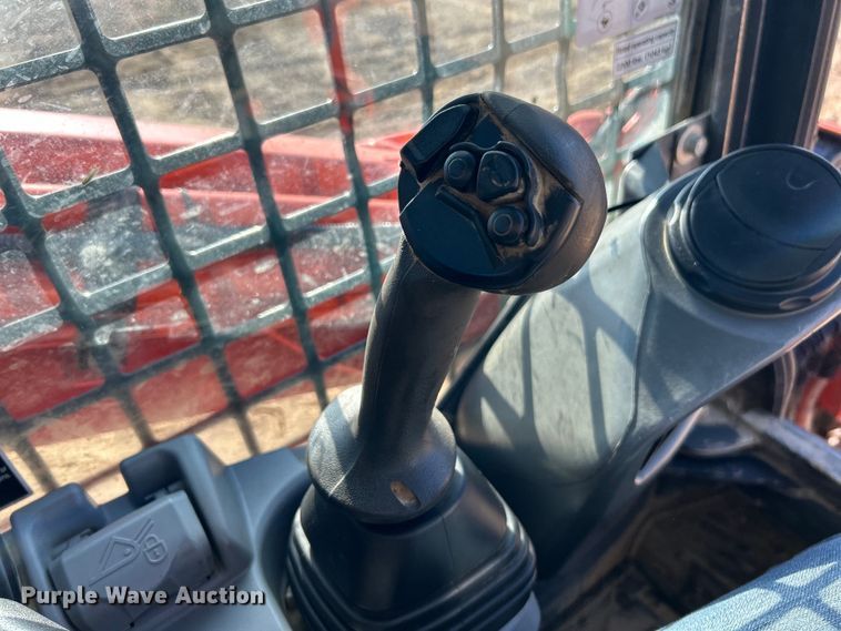 image for item EK4506 2019 Kubota  SVL75-2 tracked skid steer loader