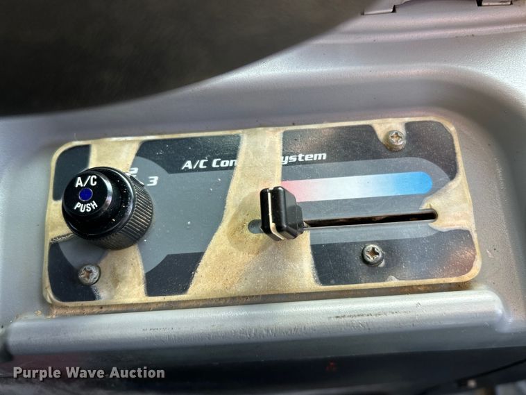 image for item EK4506 2019 Kubota  SVL75-2 tracked skid steer loader