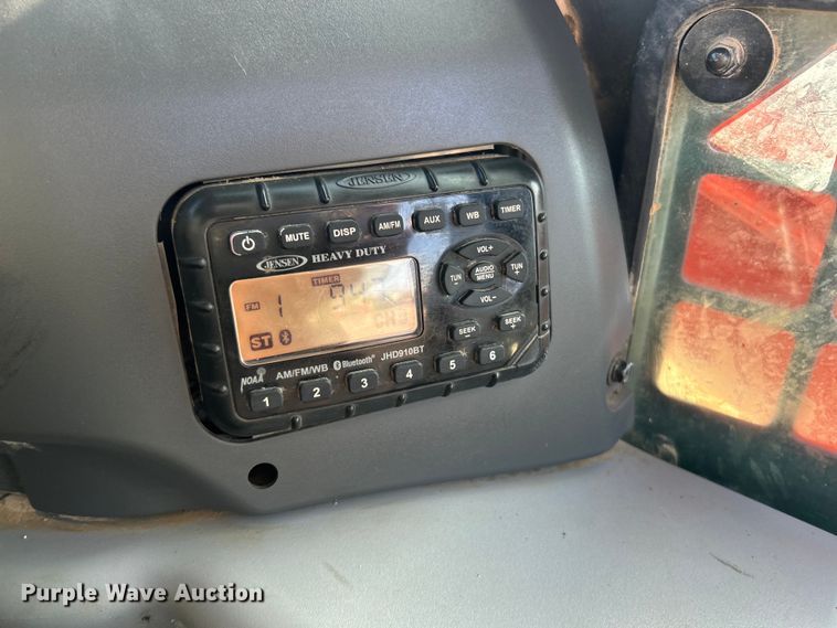 image for item EK4506 2019 Kubota  SVL75-2 tracked skid steer loader