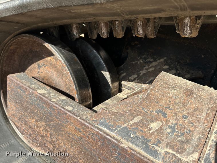 image for item EK4506 2019 Kubota  SVL75-2 tracked skid steer loader