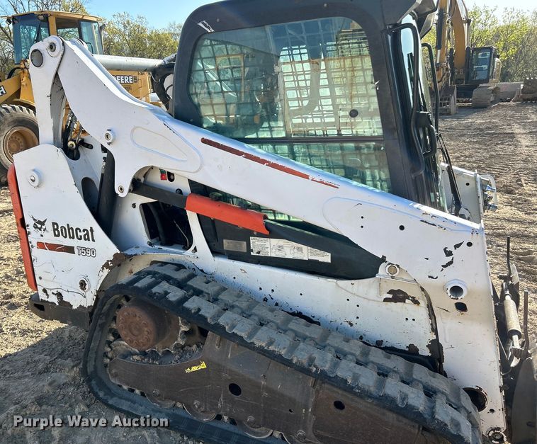 image for item EK4507 2013 Bobcat T590 tracked skid steer loader