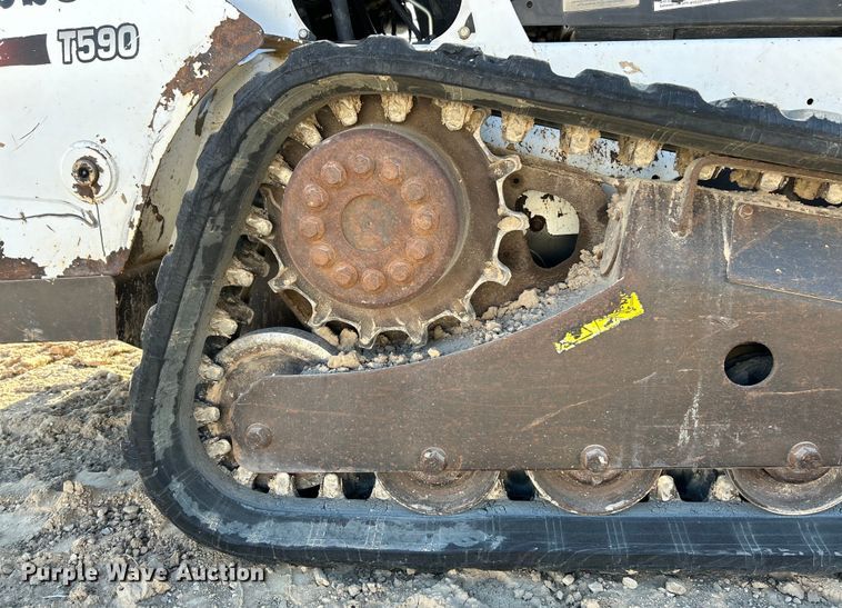 image for item EK4507 2013 Bobcat T590 tracked skid steer loader