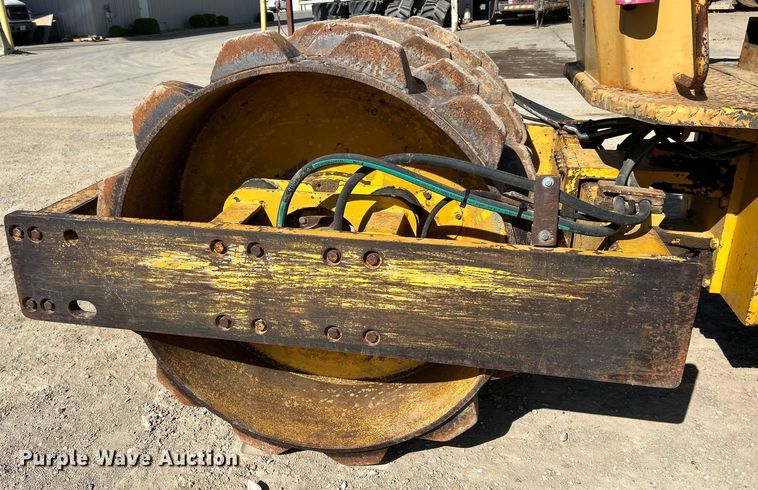 image for item EK4509 Bomag BW142PD single drum roller