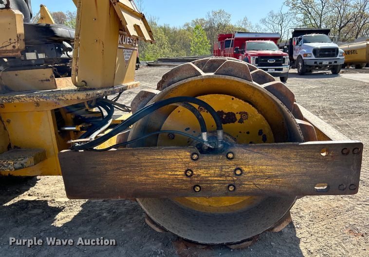 image for item EK4509 Bomag BW142PD single drum roller