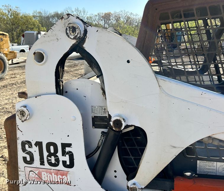 image for item EK4510 2010 Bobcat S185 skid steer loader