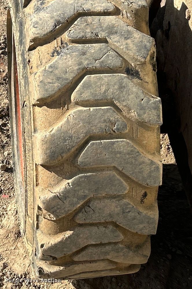 image for item EK4510 2010 Bobcat S185 skid steer loader