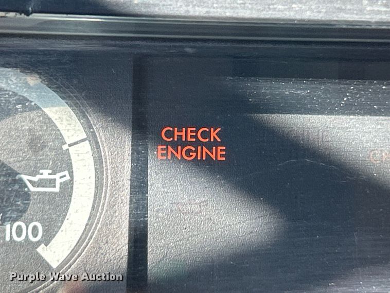 image for item EK4522 2002 Freightliner  FL70 asphalt sealcoating truck