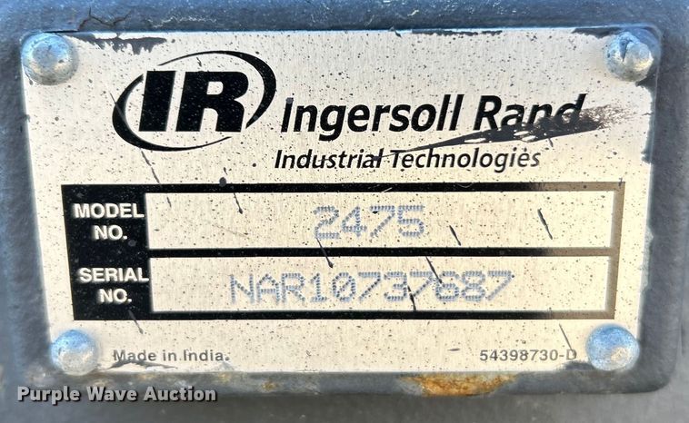 image for item EK4522 2002 Freightliner  FL70 asphalt sealcoating truck