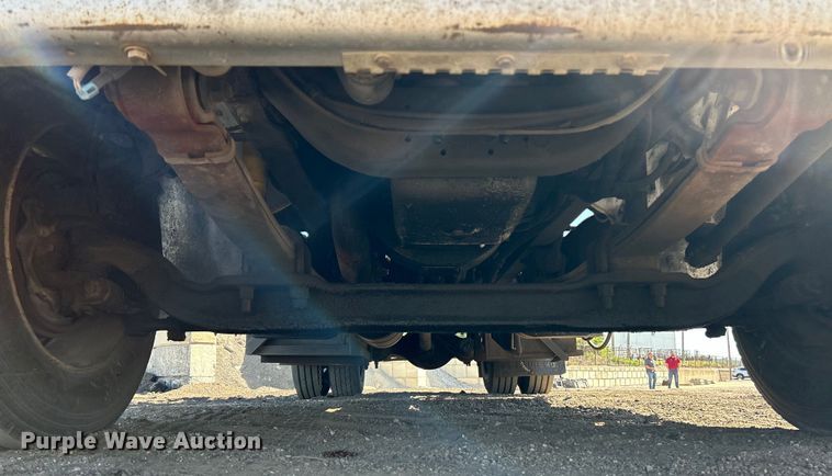 image for item EK4522 2002 Freightliner  FL70 asphalt sealcoating truck