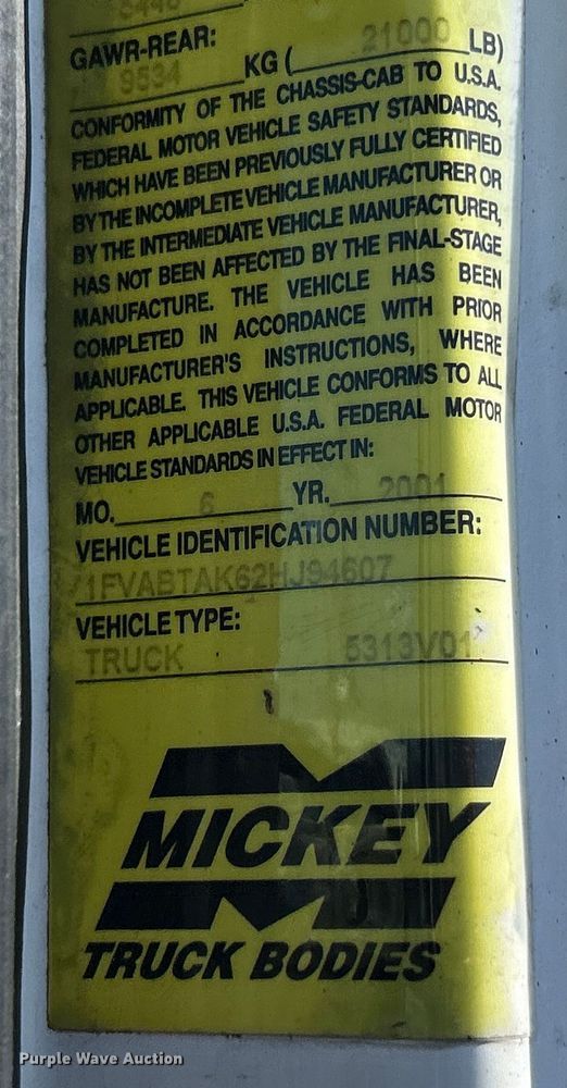 image for item EK4522 2002 Freightliner  FL70 asphalt sealcoating truck