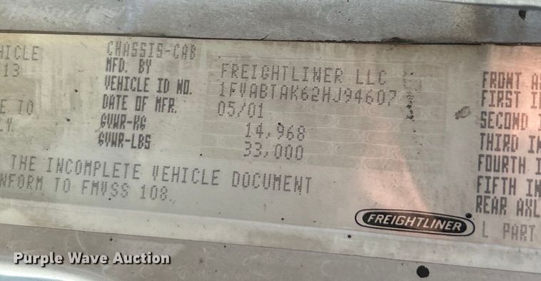 image for item EK4522 2002 Freightliner  FL70 asphalt sealcoating truck