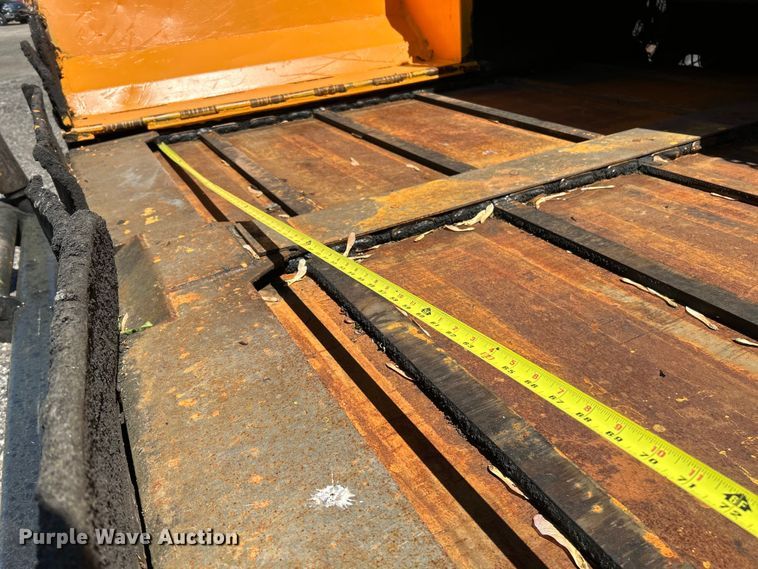 image for item EK4523 2018 LeeBoy 8500D paver