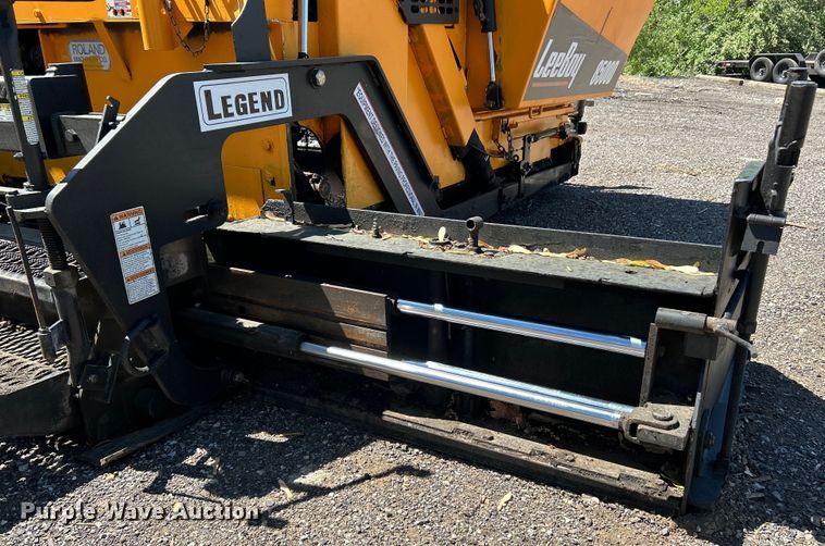 image for item EK4523 2018 LeeBoy 8500D paver