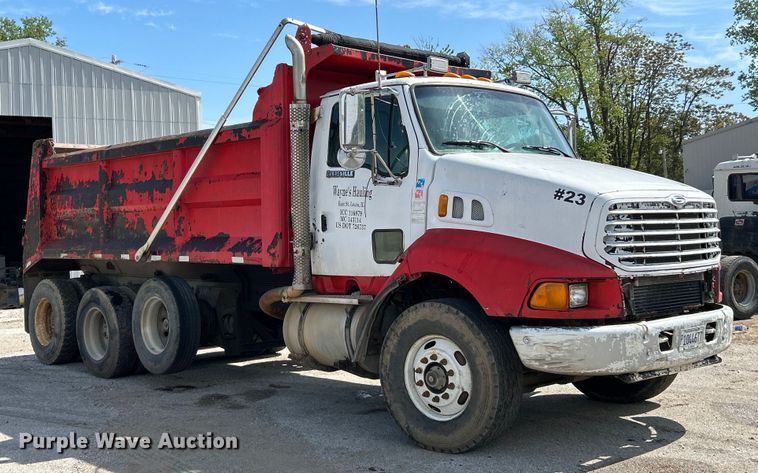 image for item EK4553 1997 Ford LT9513 dump truck