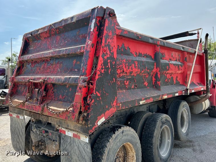 image for item EK4553 1997 Ford LT9513 dump truck