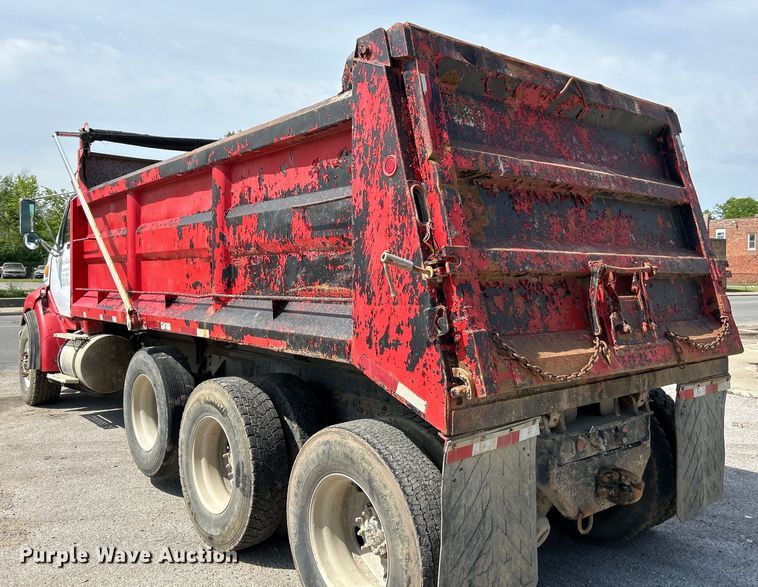 image for item EK4553 1997 Ford LT9513 dump truck