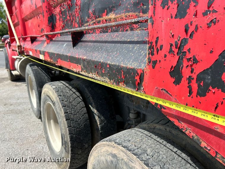 image for item EK4553 1997 Ford LT9513 dump truck