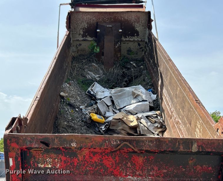 image for item EK4553 1997 Ford LT9513 dump truck