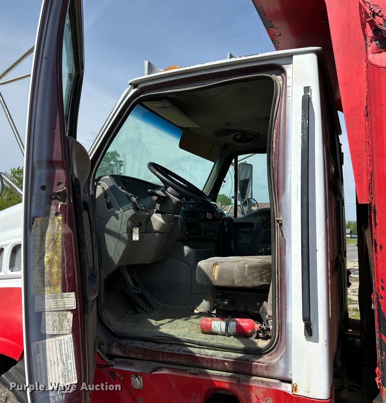 image for item EK4553 1997 Ford LT9513 dump truck