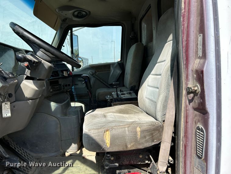 image for item EK4553 1997 Ford LT9513 dump truck