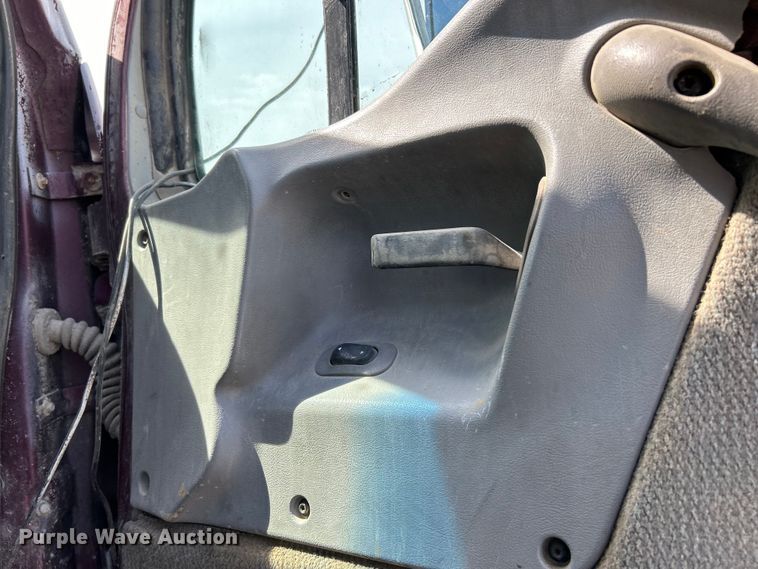 image for item EK4553 1997 Ford LT9513 dump truck