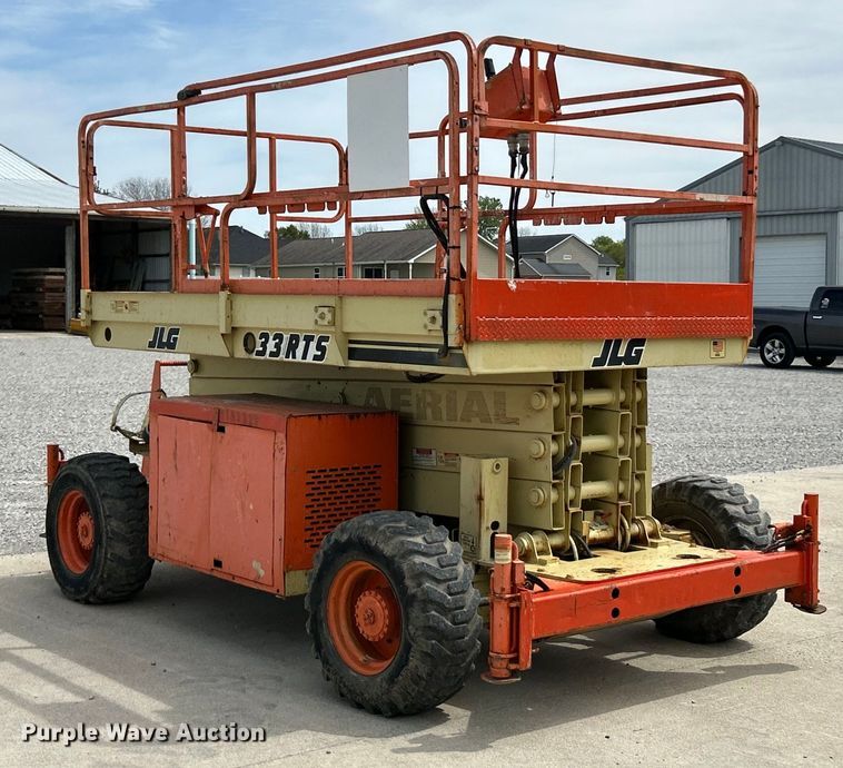image for item EK4554 1996 JLG 33RTS scissor lift