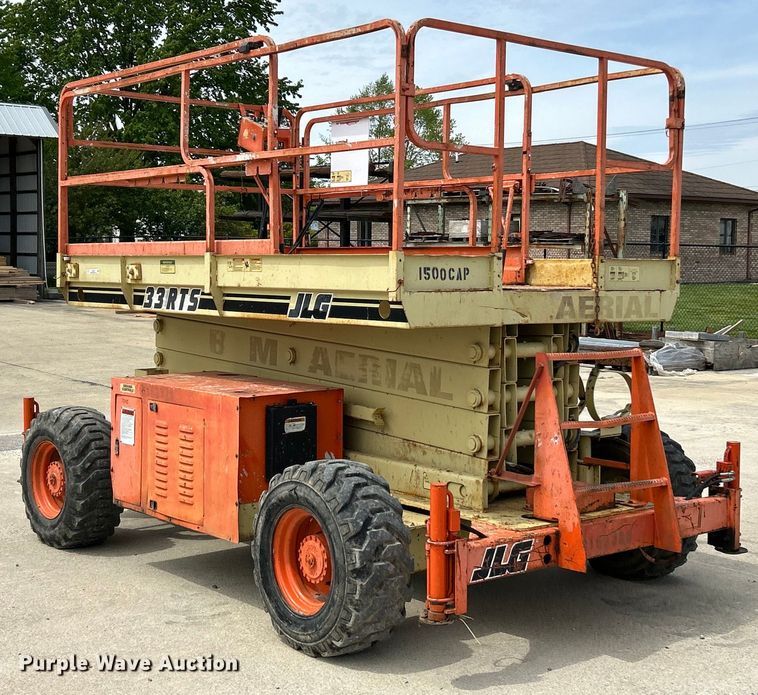 image for item EK4554 1996 JLG 33RTS scissor lift