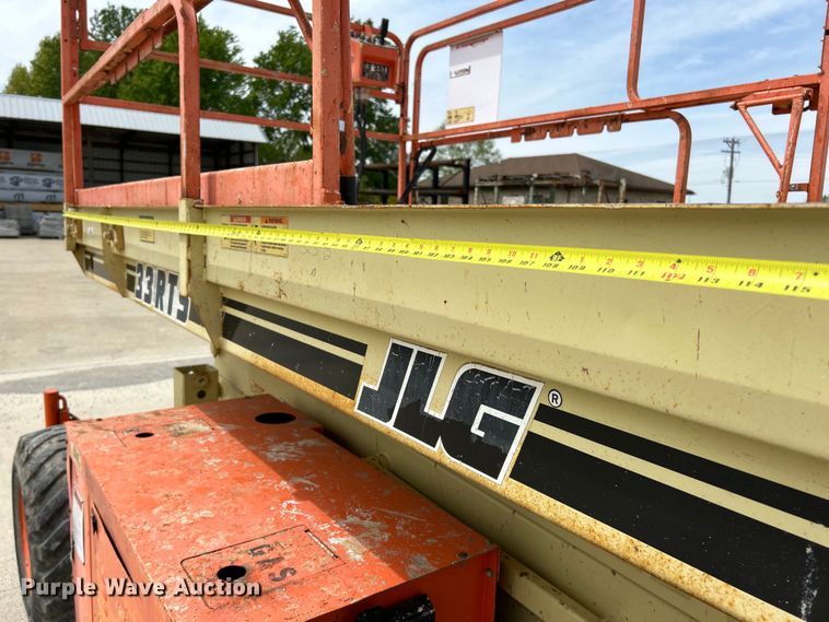 image for item EK4554 1996 JLG 33RTS scissor lift