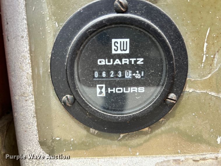 image for item EK4554 1996 JLG 33RTS scissor lift