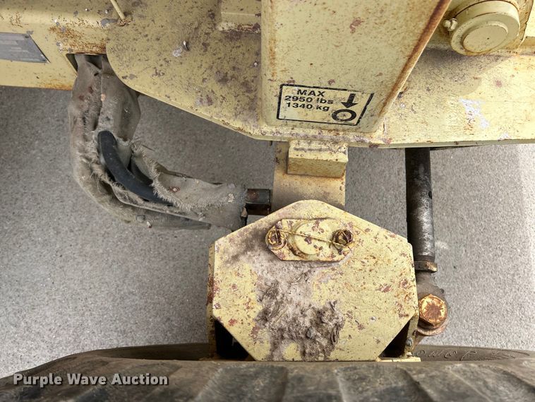 image for item EK4554 1996 JLG 33RTS scissor lift