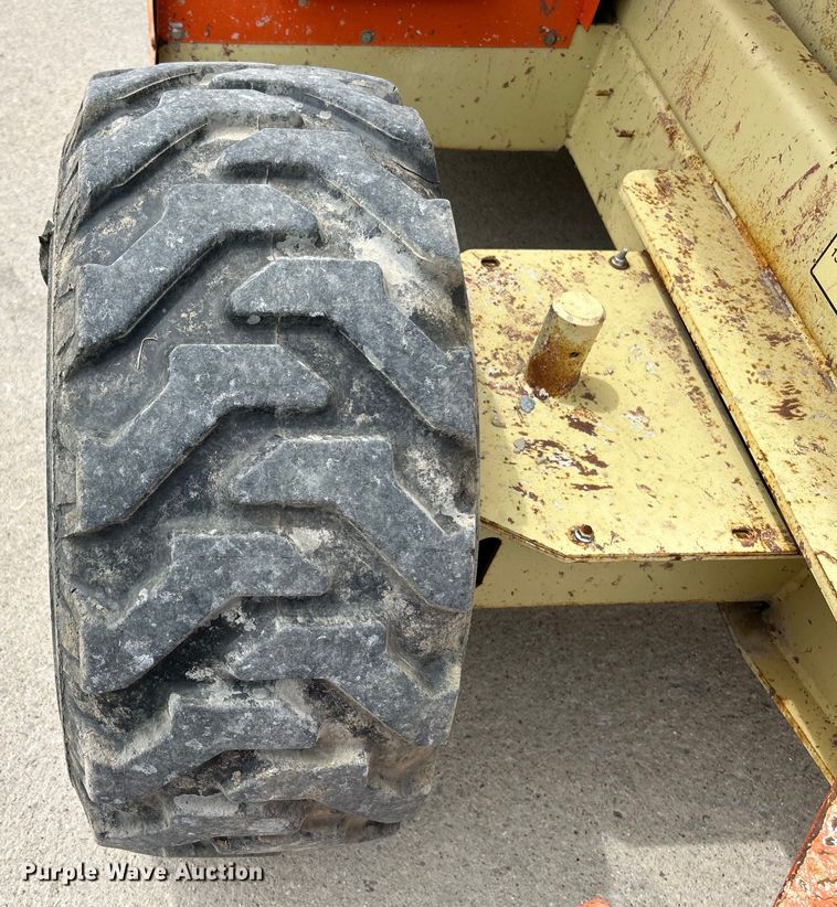 image for item EK4554 1996 JLG 33RTS scissor lift