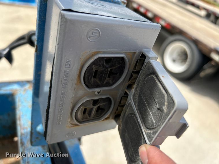 image for item EK4555 2011 Genie GS-3232 scissor lift