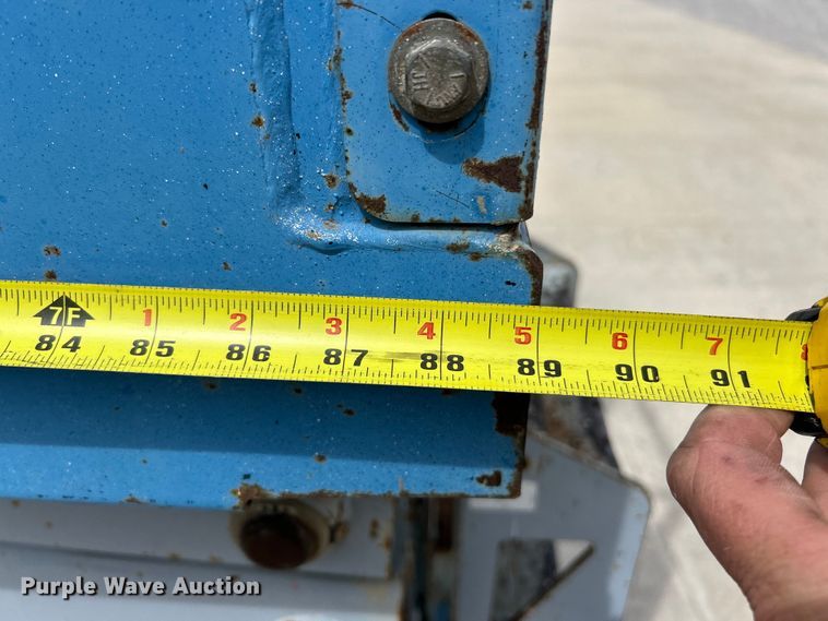 image for item EK4555 2011 Genie GS-3232 scissor lift